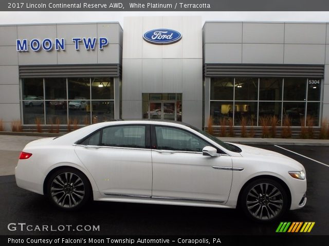 2017 Lincoln Continental Reserve AWD in White Platinum