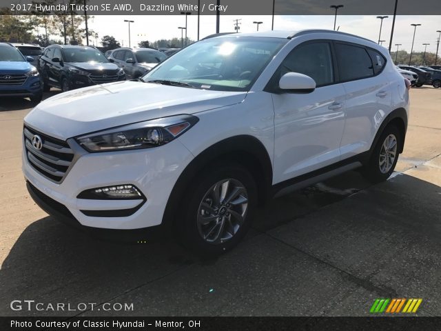 2017 Hyundai Tucson SE AWD in Dazzling White