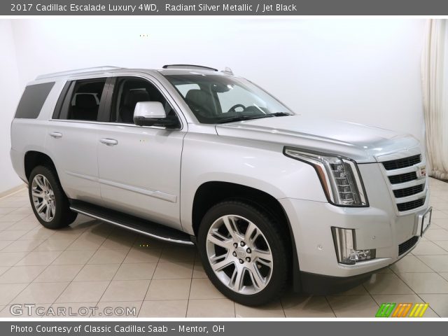 2017 Cadillac Escalade Luxury 4WD in Radiant Silver Metallic