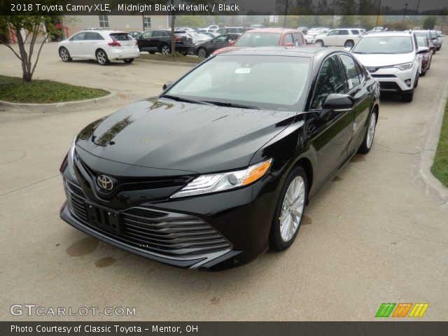 2018 Toyota Camry XLE in Midnight Black Metallic