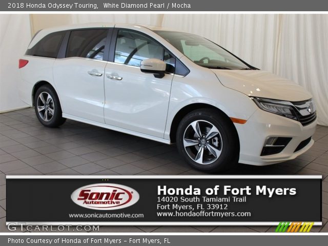 2018 Honda Odyssey Touring in White Diamond Pearl