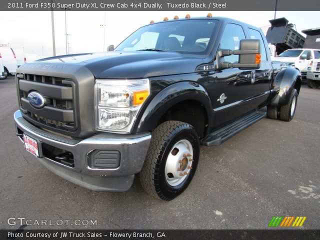 2011 Ford F350 Super Duty XL Crew Cab 4x4 Dually in Tuxedo Black