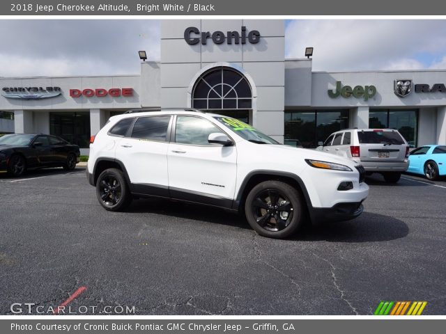 2018 Jeep Cherokee Altitude in Bright White