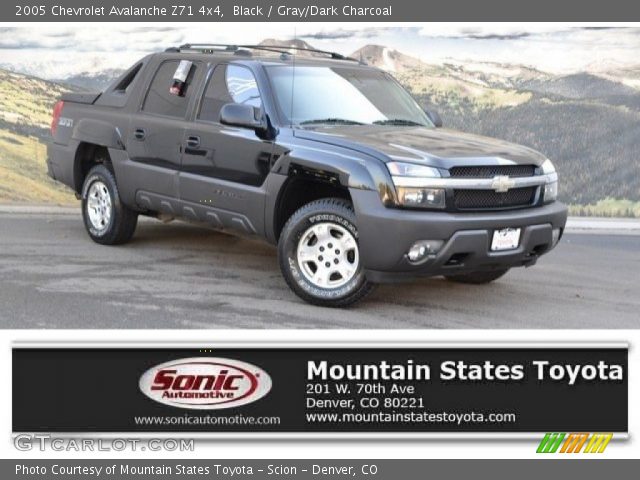 2005 Chevrolet Avalanche Z71 4x4 in Black