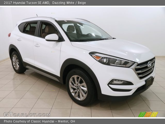 2017 Hyundai Tucson SE AWD in Dazzling White