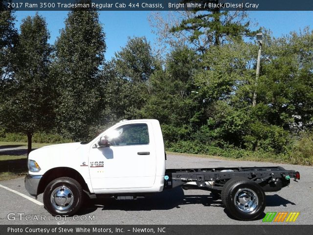 2017 Ram 3500 Tradesman Regular Cab 4x4 Chassis in Bright White