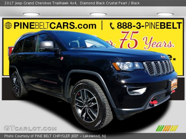 2017 Jeep Grand Cherokee Trailhawk 4x4 in Diamond Black Crystal Pearl