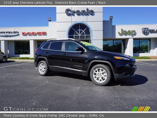 2018 Jeep Cherokee Latitude Plus in Diamond Black Crystal Pearl