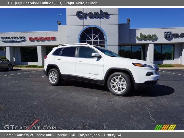 2018 Jeep Cherokee Latitude Plus in Bright White