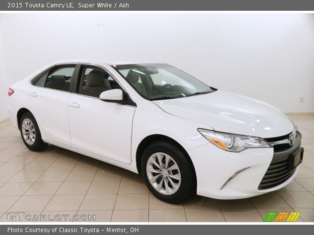 2015 Toyota Camry LE in Super White