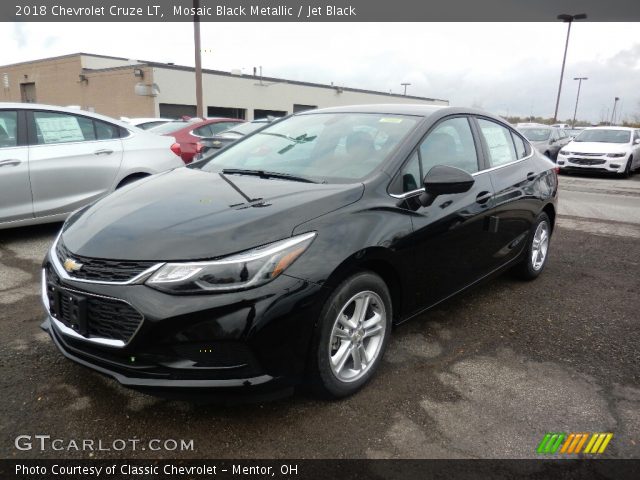 2018 Chevrolet Cruze LT in Mosaic Black Metallic