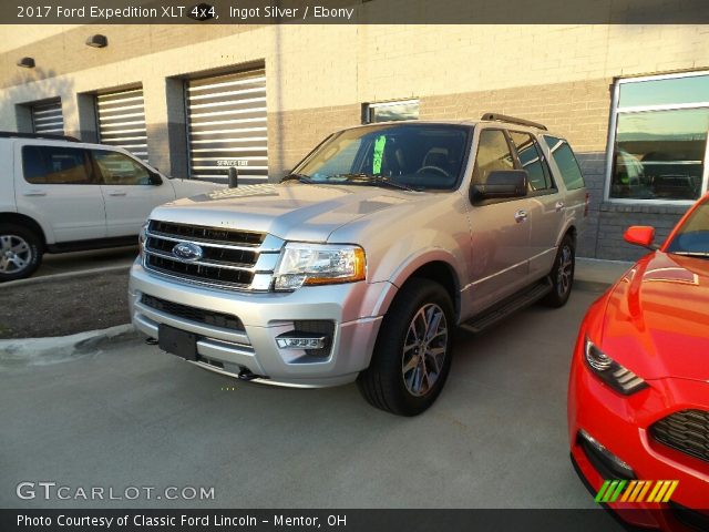 2017 Ford Expedition XLT 4x4 in Ingot Silver