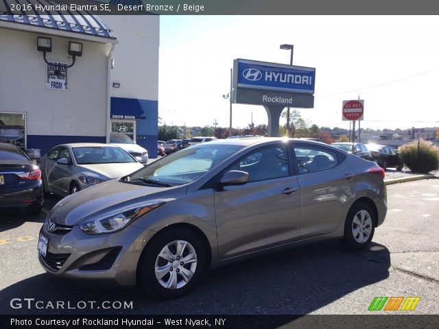 2016 Hyundai Elantra SE in Desert Bronze