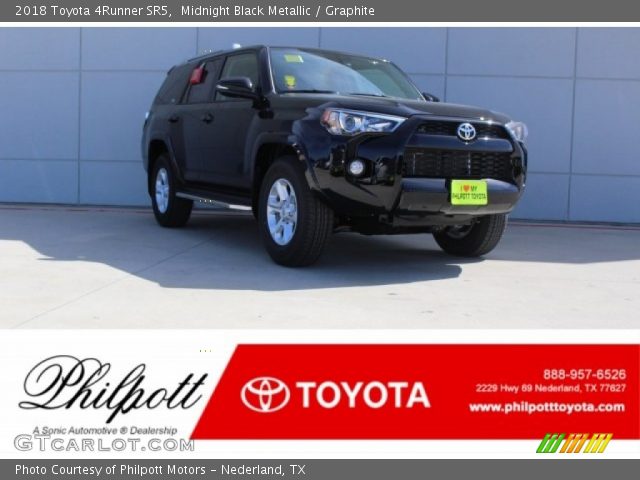 2018 Toyota 4Runner SR5 in Midnight Black Metallic