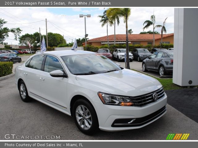 2017 Volkswagen Passat S Sedan in Pure White
