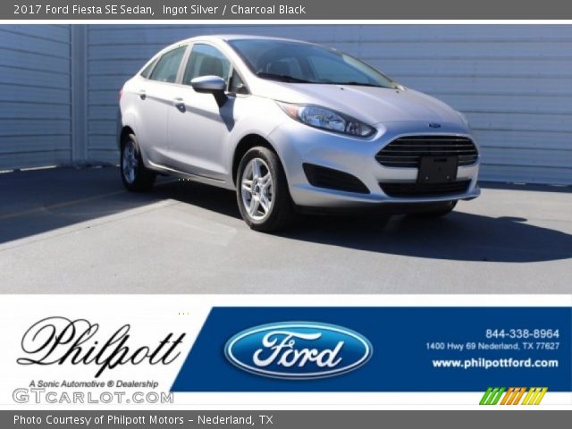 2017 Ford Fiesta SE Sedan in Ingot Silver