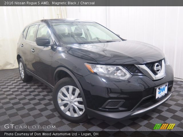 2016 Nissan Rogue S AWD in Magnetic Black