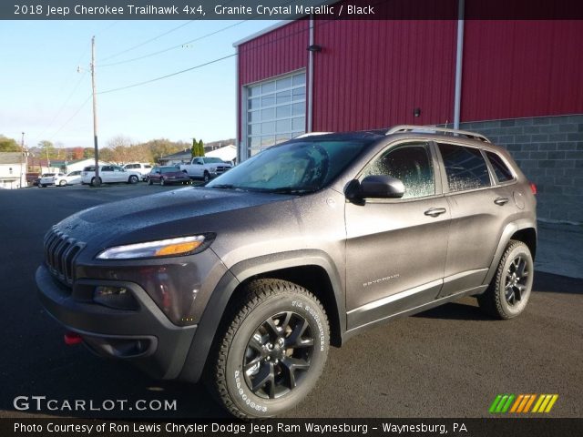 2018 Jeep Cherokee Trailhawk 4x4 in Granite Crystal Metallic