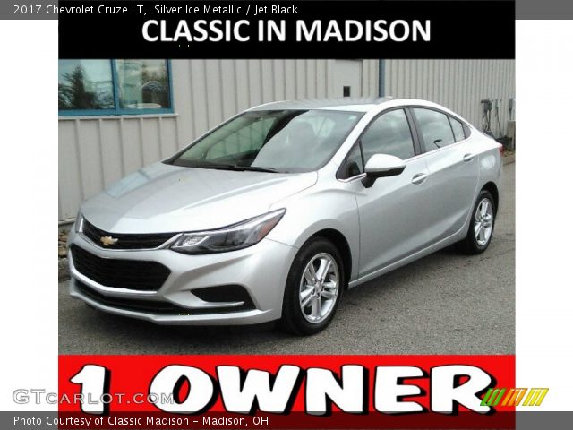 2017 Chevrolet Cruze LT in Silver Ice Metallic
