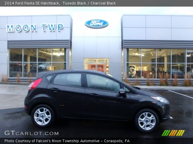 2014 Ford Fiesta SE Hatchback in Tuxedo Black