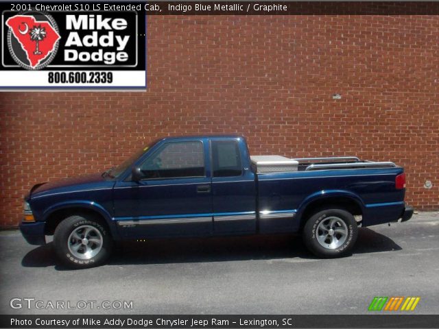 2001 Chevrolet S10 LS Extended Cab in Indigo Blue Metallic