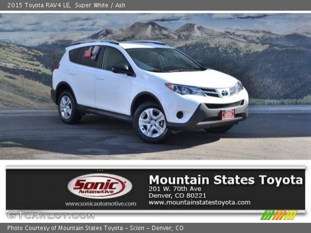 2015 Toyota RAV4 LE in Super White