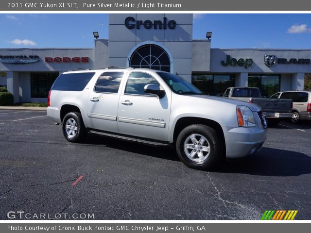 2011 GMC Yukon XL SLT in Pure Silver Metallic