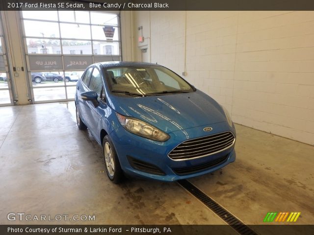 2017 Ford Fiesta SE Sedan in Blue Candy