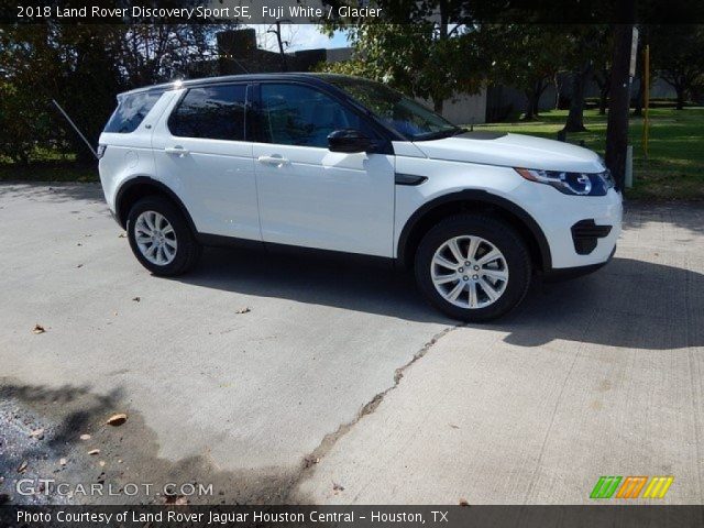 2018 Land Rover Discovery Sport SE in Fuji White