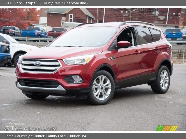 2018 Ford Escape SE in Ruby Red
