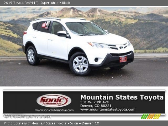 2015 Toyota RAV4 LE in Super White