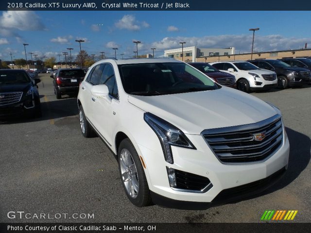 2018 Cadillac XT5 Luxury AWD in Crystal White Tricoat