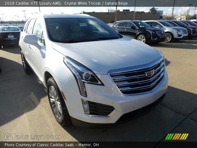 2018 Cadillac XT5 Luxury AWD in Crystal White Tricoat