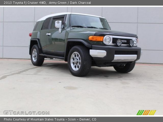 2013 Toyota FJ Cruiser 4WD in Army Green
