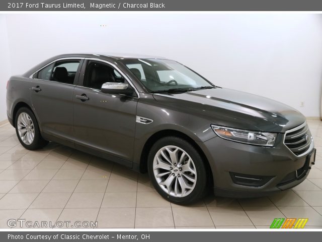 2017 Ford Taurus Limited in Magnetic