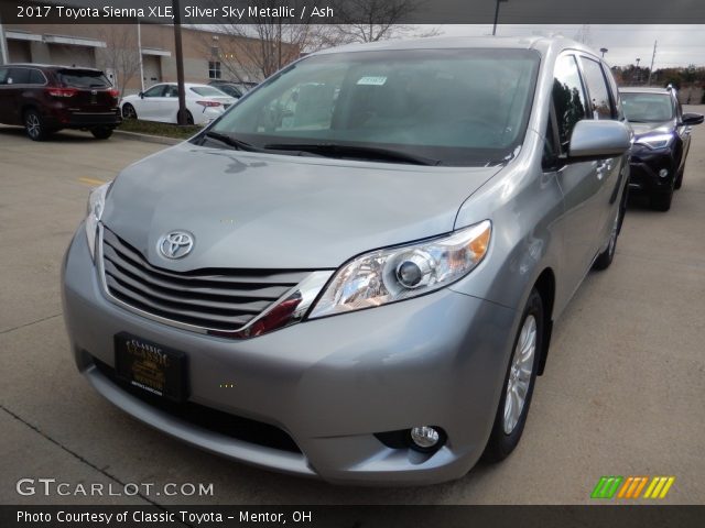 2017 Toyota Sienna XLE in Silver Sky Metallic