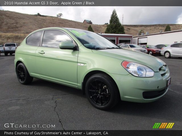 2010 Hyundai Accent GS 3 Door in Apple Green
