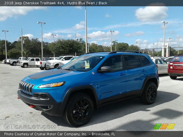 2018 Jeep Cherokee Trailhawk 4x4 in Hydro Blue Pearl