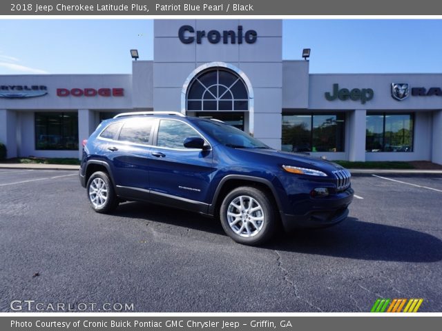 2018 Jeep Cherokee Latitude Plus in Patriot Blue Pearl