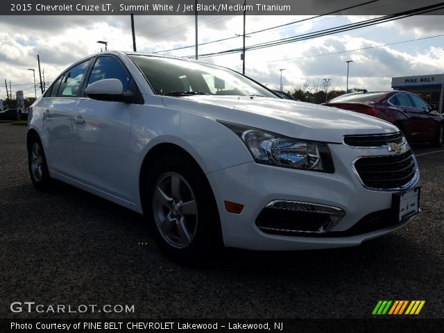 2015 Chevrolet Cruze LT in Summit White