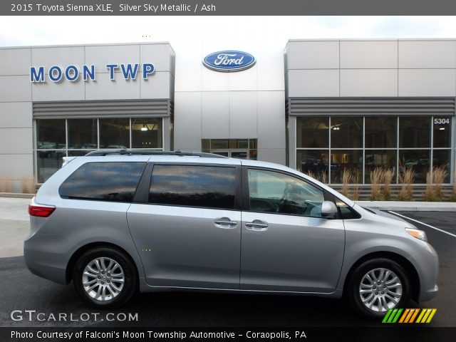 2015 Toyota Sienna XLE in Silver Sky Metallic