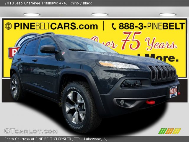 2018 Jeep Cherokee Trailhawk 4x4 in Rhino