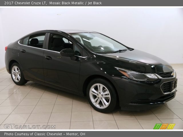 2017 Chevrolet Cruze LT in Mosaic Black Metallic