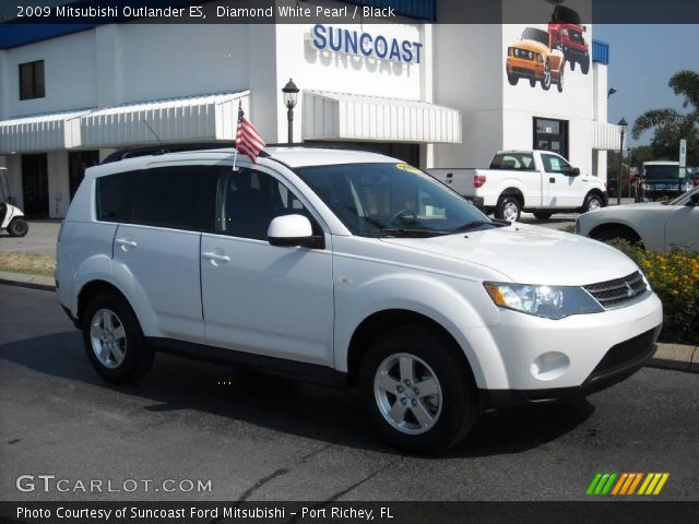 2009 Mitsubishi Outlander ES in Diamond White Pearl