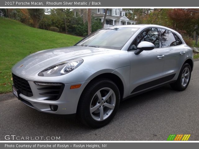 2017 Porsche Macan  in Rhodium Silver Metallic