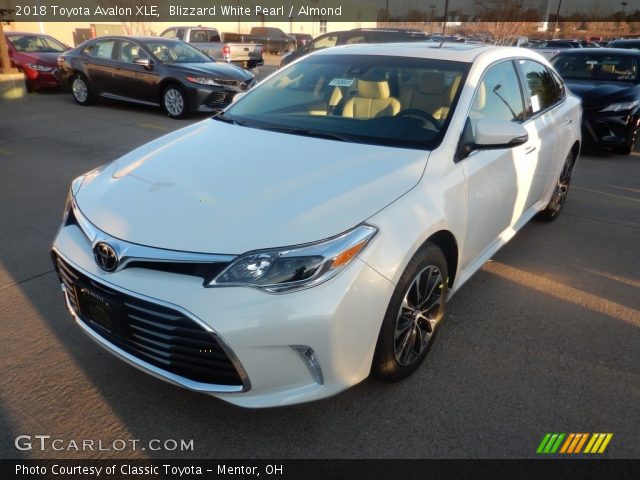 2018 Toyota Avalon XLE in Blizzard White Pearl