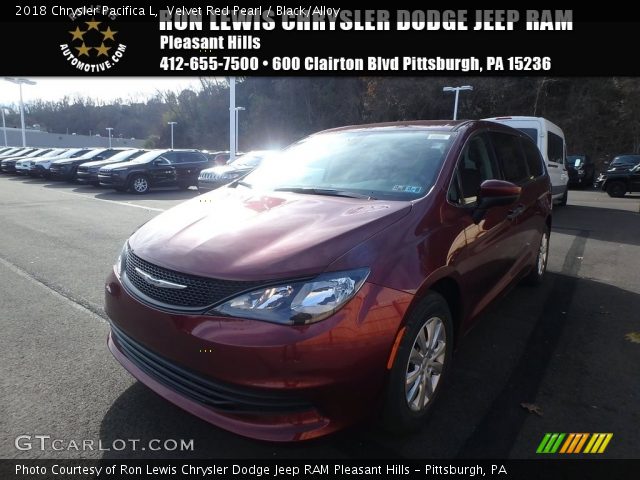 2018 Chrysler Pacifica L in Velvet Red Pearl
