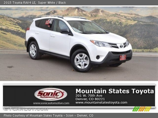 2015 Toyota RAV4 LE in Super White