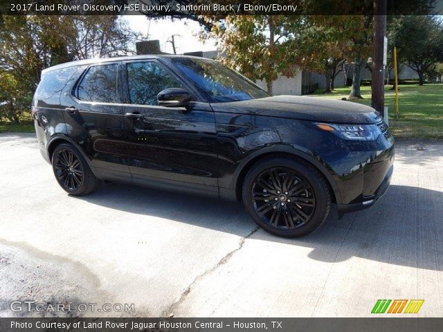 2017 Land Rover Discovery HSE Luxury in Santorini Black
