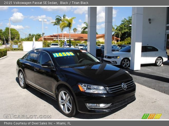 2015 Volkswagen Passat SE Sedan in Black